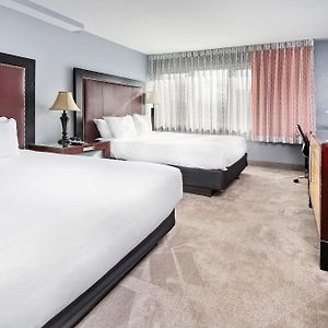 Queen Room Two Queen Beds